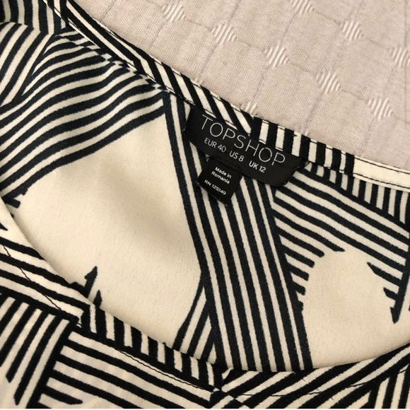 Top shop size 8. Black and white heart and strips shirt - Picture 2 of 3